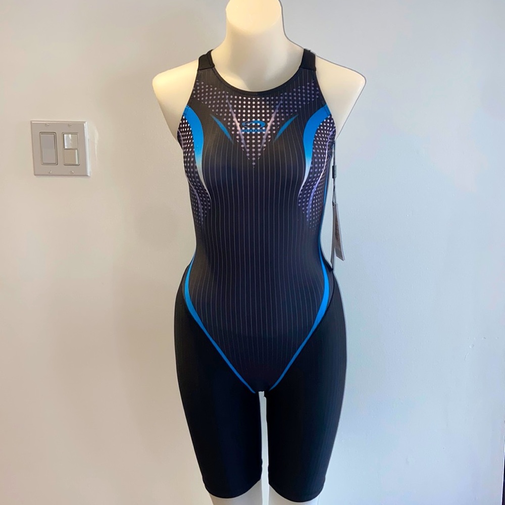 Black & Blue Wet Sport Suit